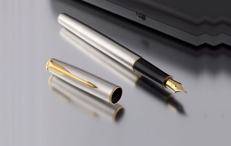 Some Parker models are popular at Parker Pen Vietnam